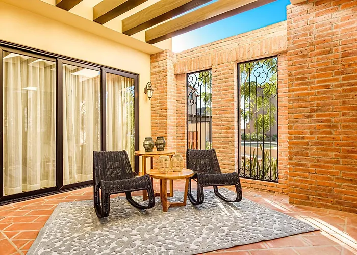 Luxurious Secluded 3 Bedroom Mavila Retreat Holiday home